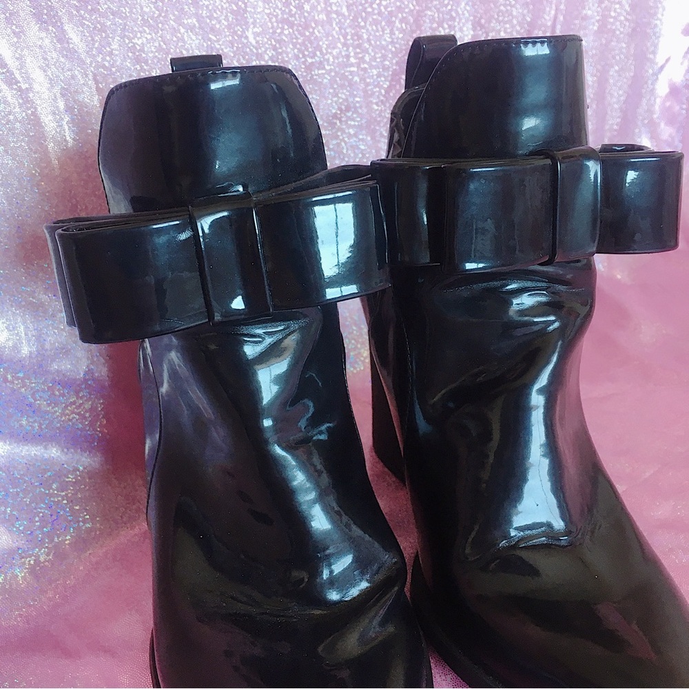 Lillilly LILICIOUS bow tie patent leather boots 🎀 - Picture 1 of 5